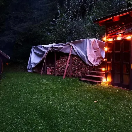 Ski Cottage Apartment Semic